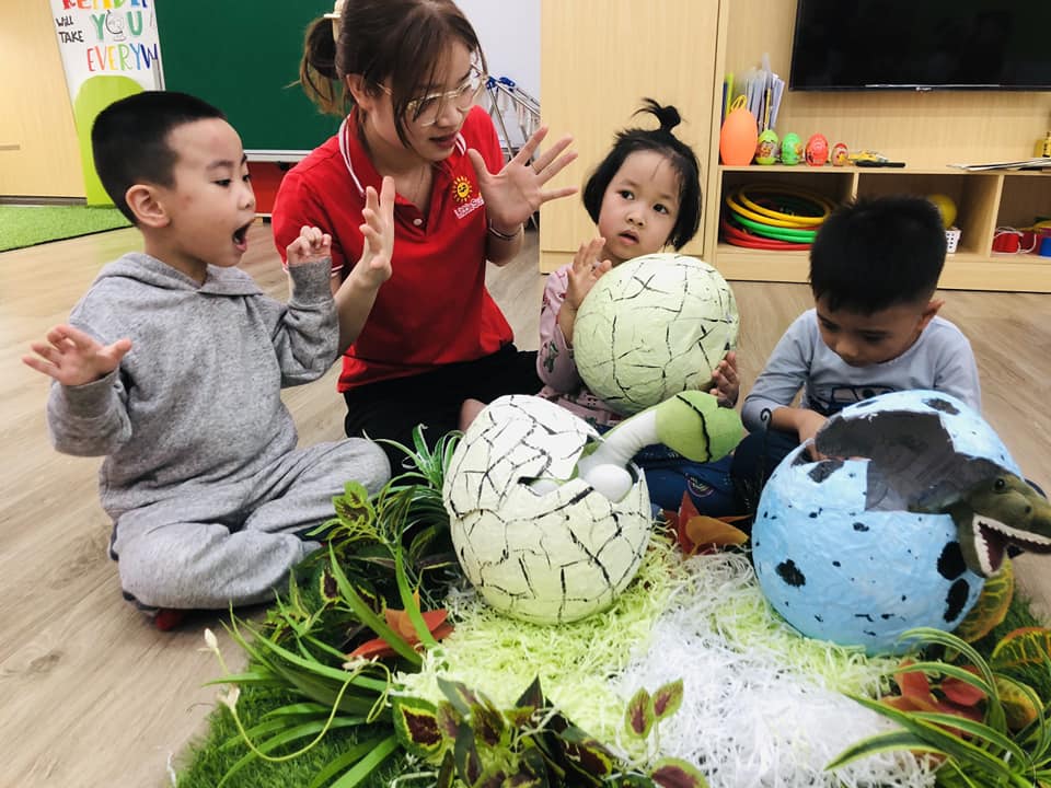 KHÁM PHÁ TRỨNG KHỦNG LONG
